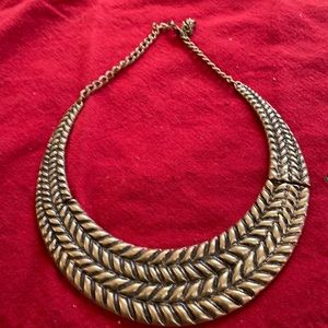 VINTAGE GOLD TONE (EGYPTIAN STYLE) NECKLACE